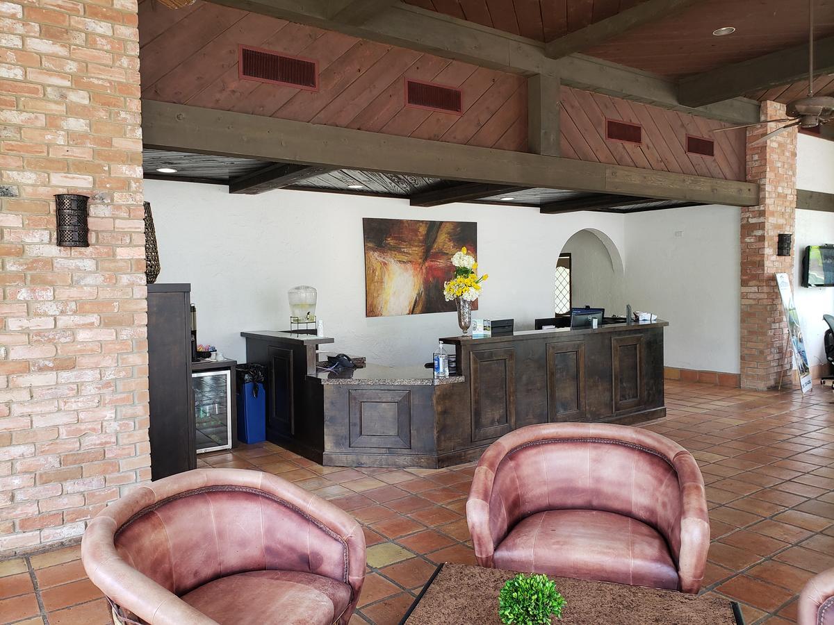 Rancho Viejo Resort Bagian luar foto